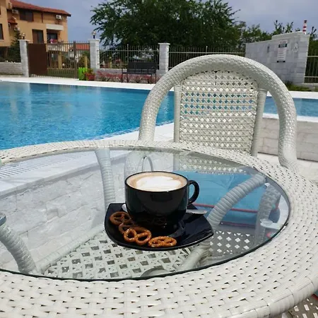 Emerald Hills فندق